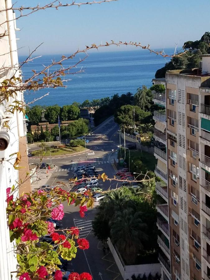 Apart 2 habit vistas playa y montaña lift parking Calella Exterior foto